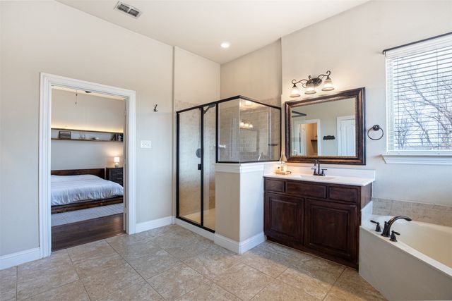 621 Seminole Trail, Murphy, TX 75094