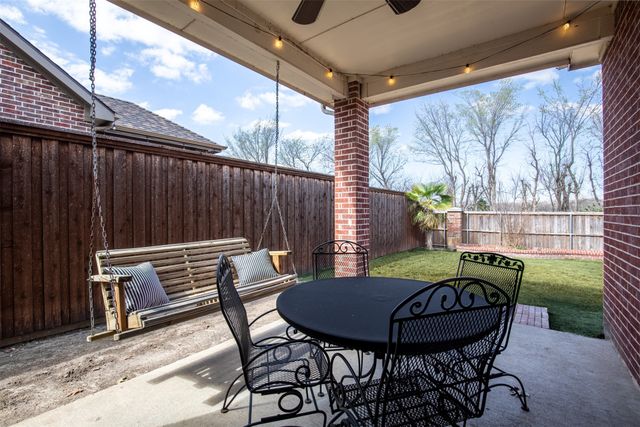 621 Seminole Trail, Murphy, TX 75094