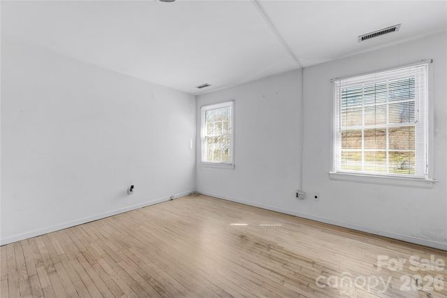 540 Wakefield Drive D, Charlotte, NC 28209