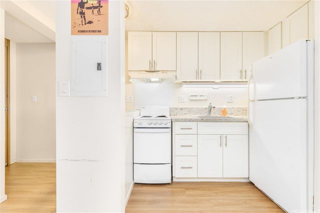 1060 Kamehameha Highway 3805B, Pearl City, HI 96782