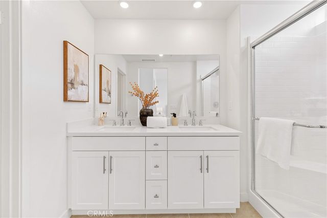1816 E 1st 440, Santa Ana, CA 92705