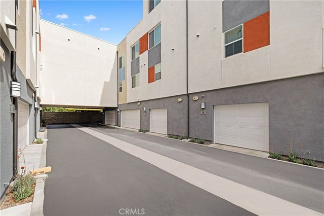 1816 E 1st 440, Santa Ana, CA 92705
