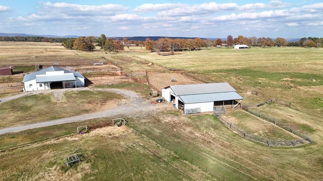 1768 Cutoff Road Road, Clinton, AR 72031