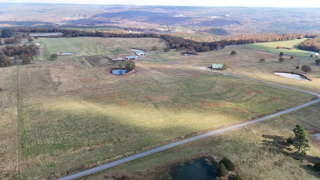 1768 Cutoff Road Road, Clinton, AR 72031