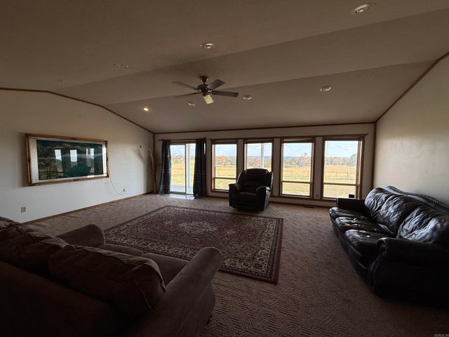 1768 Cutoff Road Road, Clinton, AR 72031