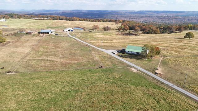 1768 Cutoff Road Road, Clinton, AR 72031