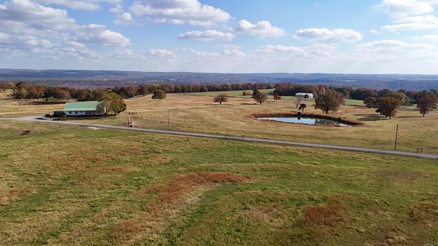 1768 Cutoff Road Road, Clinton, AR 72031