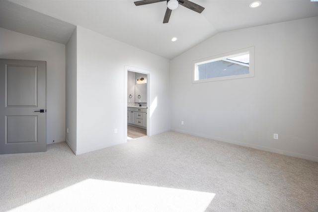 2910 E Helena St, Pasco, WA 99301