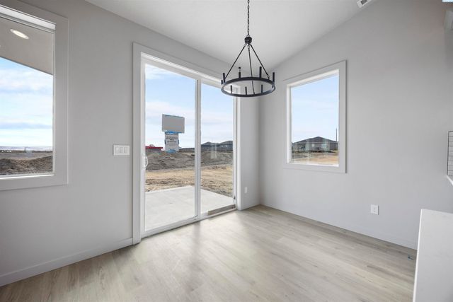 2910 E Helena St, Pasco, WA 99301