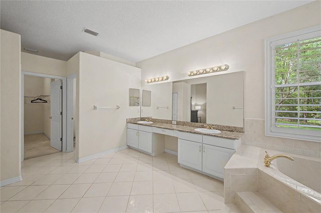 18615 CHEMILLE DRIVE, Lutz, FL 33558