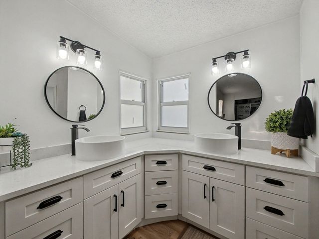 1700 SW 66th Avenue, Boca Raton, FL 33428