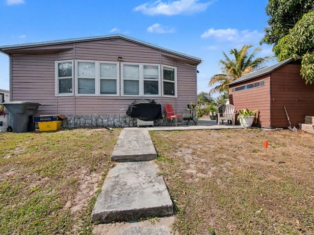 1700 SW 66th Avenue, Boca Raton, FL 33428