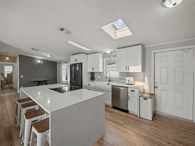 1700 SW 66th Avenue, Boca Raton, FL 33428