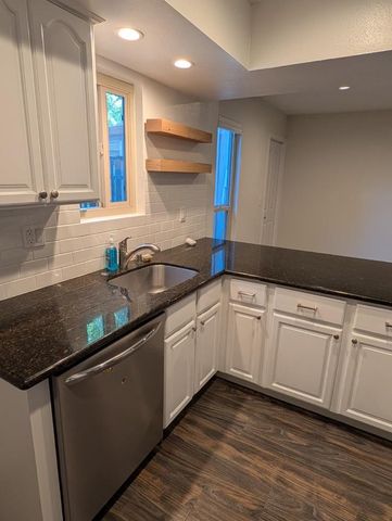 225 Red Oak Drive N, Sunnyvale, CA 94086