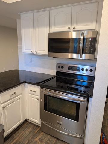 225 Red Oak Drive N, Sunnyvale, CA 94086