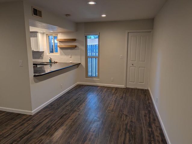 225 Red Oak Drive N, Sunnyvale, CA 94086