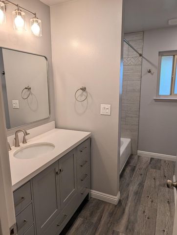 225 Red Oak Drive N, Sunnyvale, CA 94086