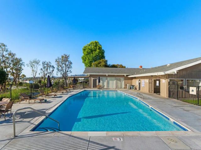155 S Las Flores 16, San Marcos, CA 92069
