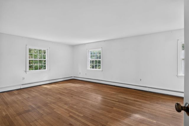 32 Greengate Road, Falmouth, MA 02540