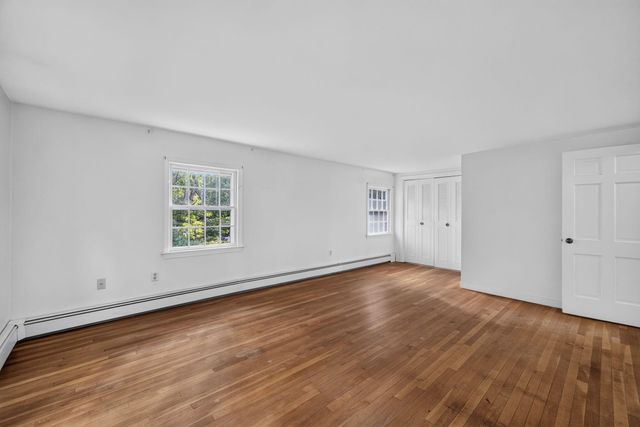 32 Greengate Road, Falmouth, MA 02540
