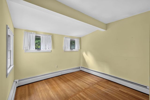 32 Greengate Road, Falmouth, MA 02540