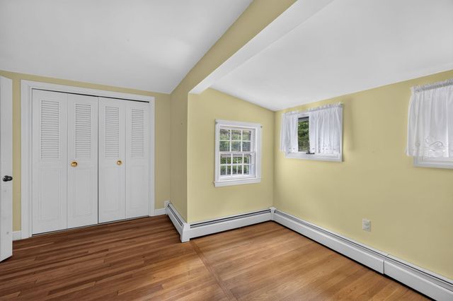 32 Greengate Road, Falmouth, MA 02540