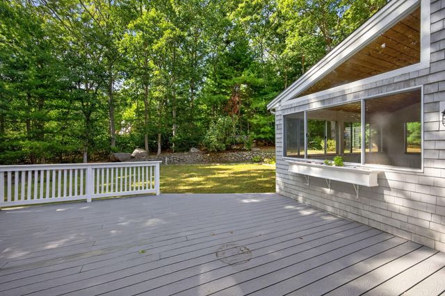 32 Greengate Road, Falmouth, MA 02540