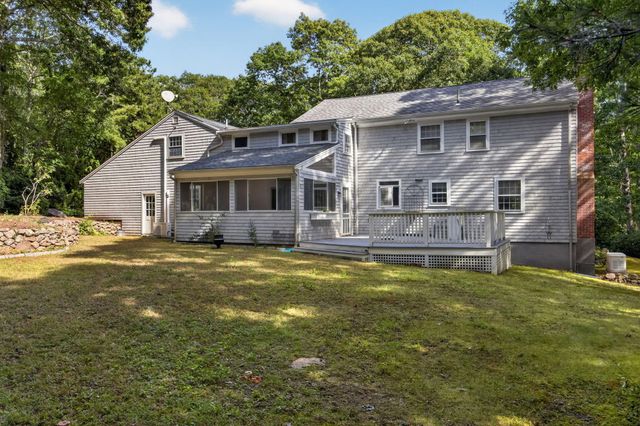 32 Greengate Road, Falmouth, MA 02540