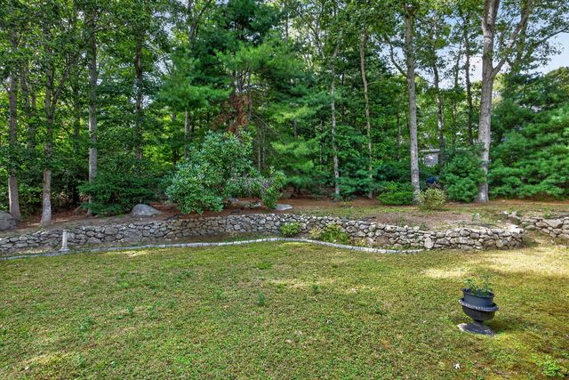 32 Greengate Road, Falmouth, MA 02540