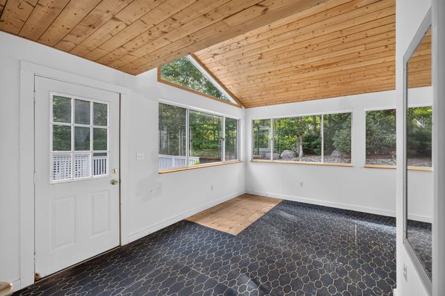 32 Greengate Road, Falmouth, MA 02540