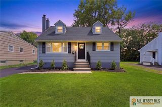 77 Carlton Avenue, Piscataway, NJ 08854