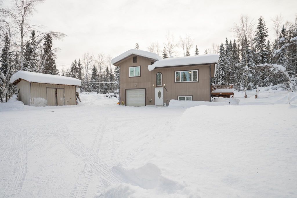 2585 CRESBARD COURT, Fairbanks, AK 99709