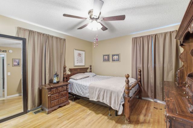 105 S Valley Rd, Hendersonville, TN 37075
