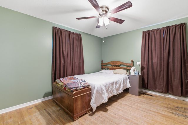 105 S Valley Rd, Hendersonville, TN 37075