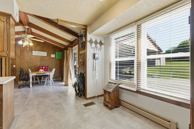 105 S Valley Rd, Hendersonville, TN 37075
