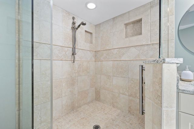 4001 S Ocean Blvd Apt 4E, North Myrtle Beach, SC 29582