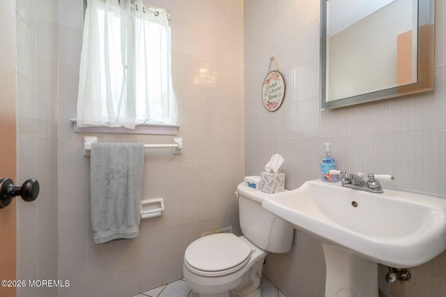 20 Snowdrift Lane, Howell, NJ 07731