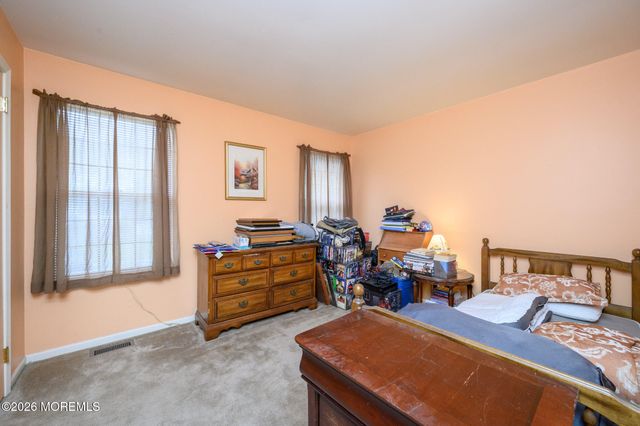 20 Snowdrift Lane, Howell, NJ 07731