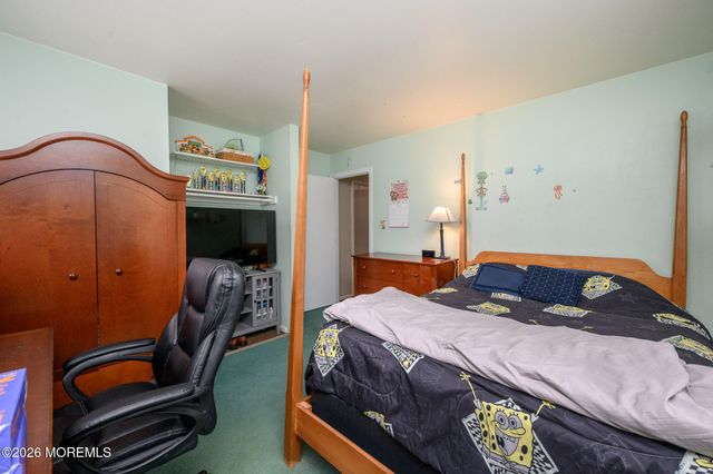 20 Snowdrift Lane, Howell, NJ 07731