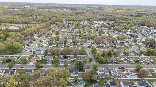 20 Snowdrift Lane, Howell, NJ 07731