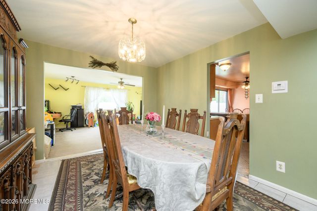 20 Snowdrift Lane, Howell, NJ 07731