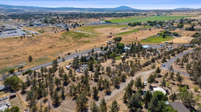 1720 SW Culver Highway, Madras, OR 97741