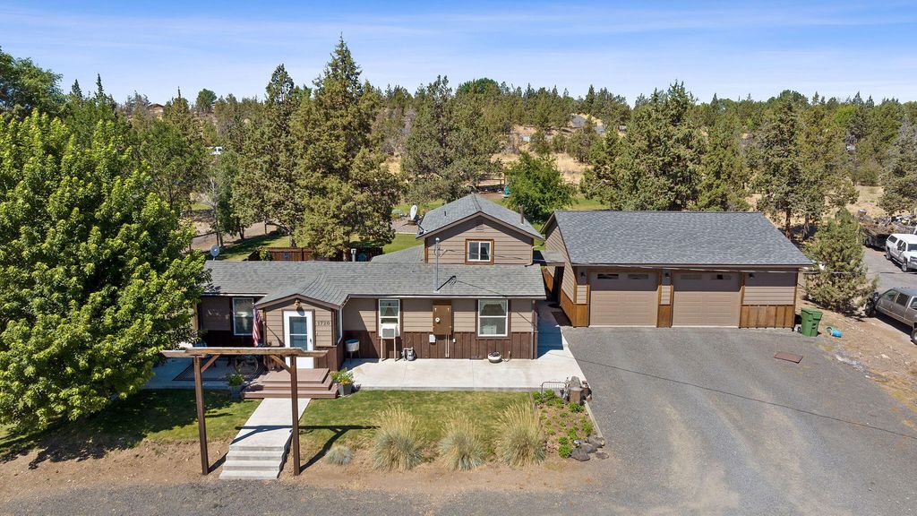 1720 SW Culver Highway, Madras, OR 97741