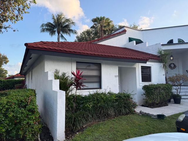 539 NW 36th Avenue, Deerfield Beach, FL 33442