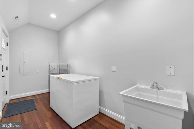 2916 DILLON ST, Baltimore, MD 21224