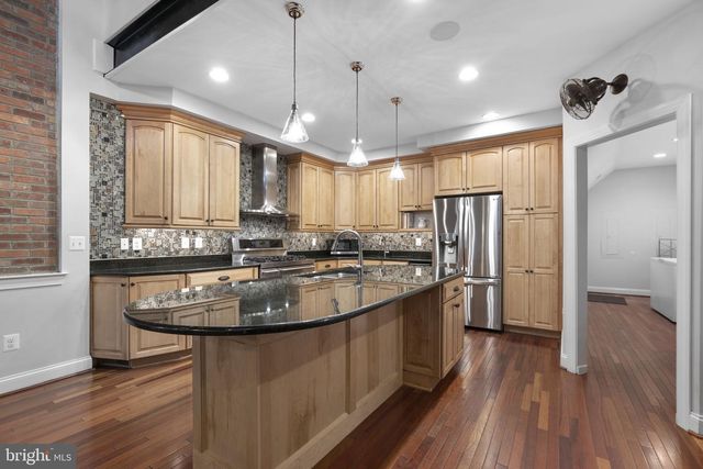 2916 DILLON ST, Baltimore, MD 21224