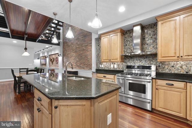 2916 DILLON ST, Baltimore, MD 21224