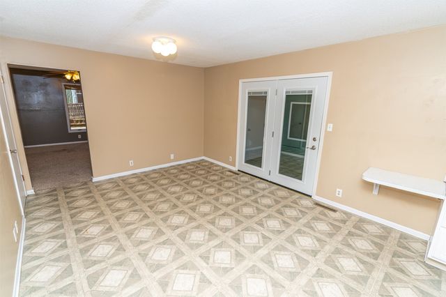 203 W Green Street, Winterset, IA 50273