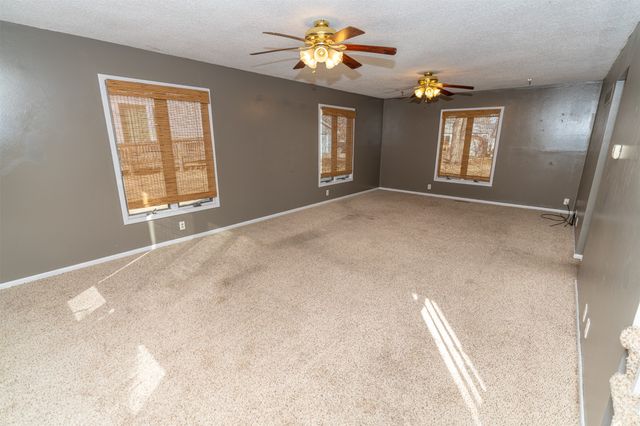 203 W Green Street, Winterset, IA 50273