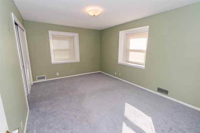 203 W Green Street, Winterset, IA 50273